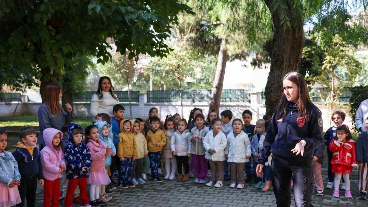 Aydın'da miniklere oyunla yangın ve acil durum eğitimi verildi