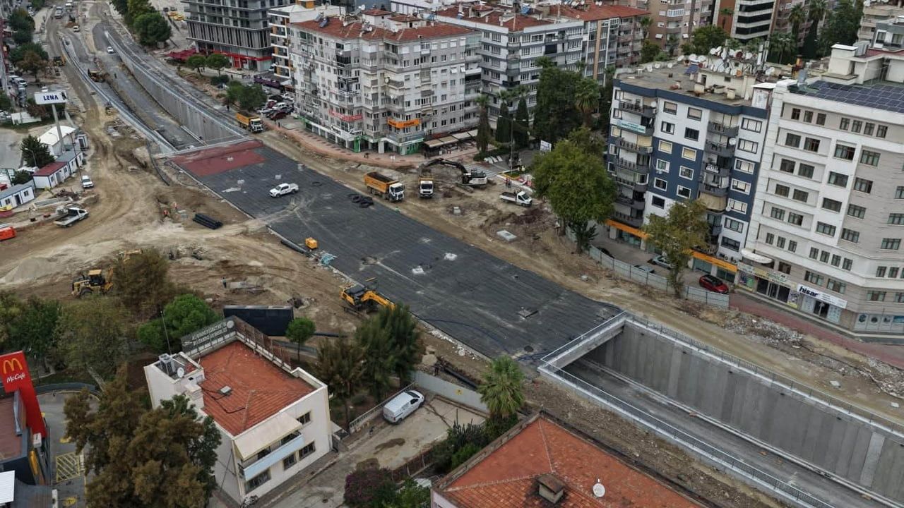 Aydın'da trafik konforu artacak: Yeni Dörtyol köprülü kavşağında zemin ve altyapı işleri tamamlandı