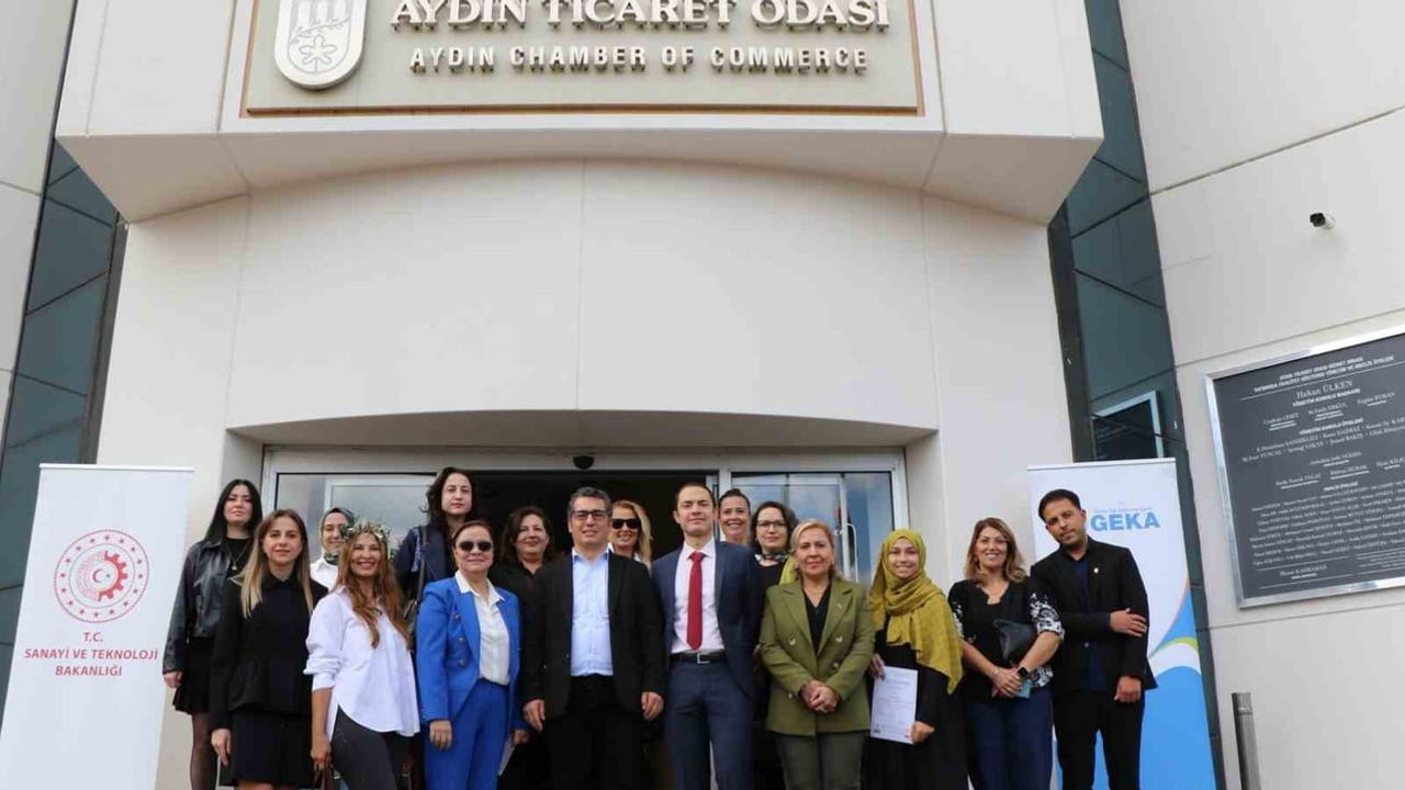 Aydın'da zeytinyağı sektörüne kadın eli: operatörler sertifikalarını aldı