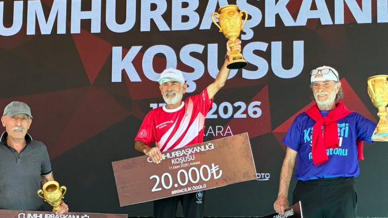 Azim pisti konuştu: 75 yaşında Saffet Acar yarı maratonda Türkiye şampiyonu