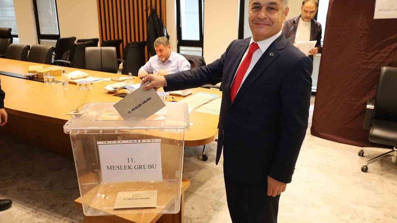 Bafra TSO’da üyeler temsilci seçmek için sandık başında