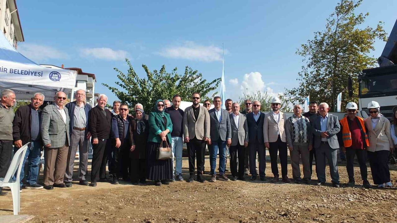 Bahçelievler'e gençler için 550 m² kapalı alanlı cami temeli atıldı