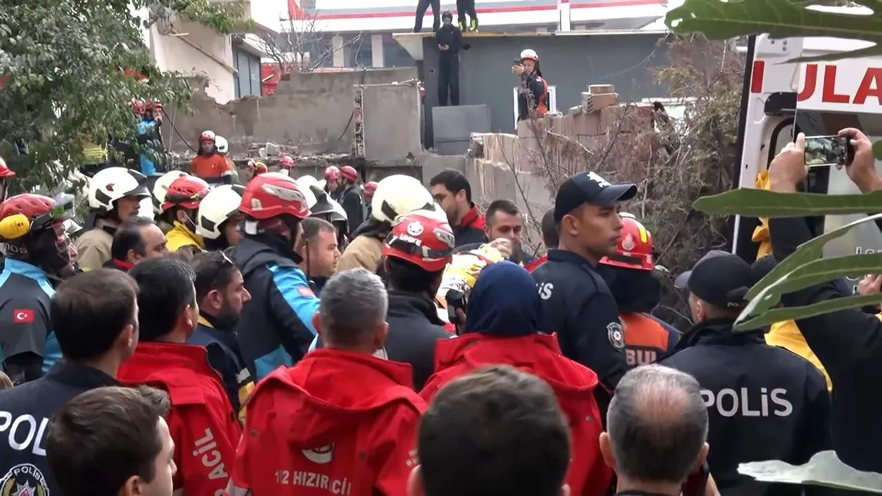 Bakan Çiftçi: maltepe enkazında önceliğimiz hayat kurtarmak