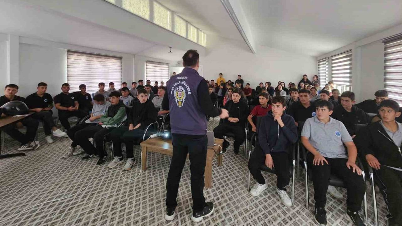 Baklan’da toplumun tüm kesimlerine yönelik güvenlik eğitimi gerçekleştirildi
