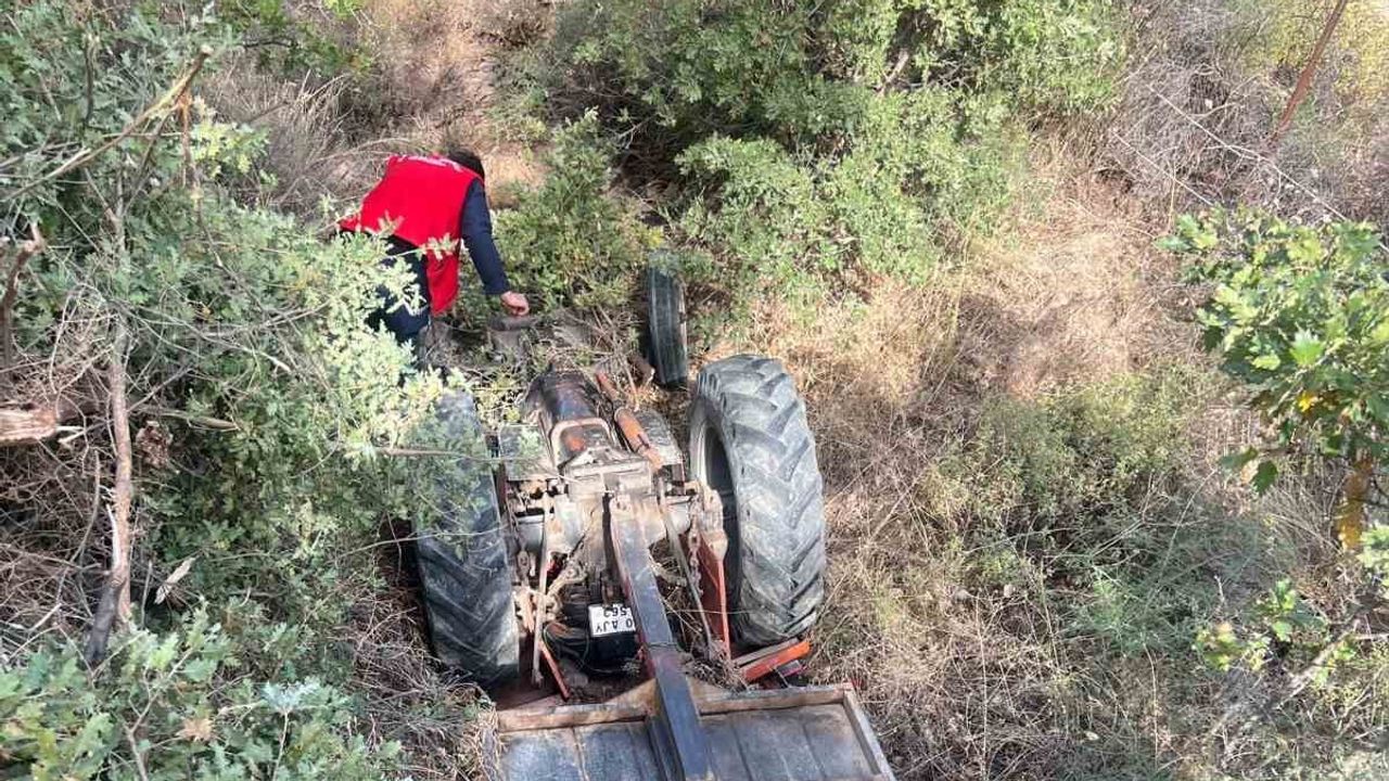 Balıkesir'de traktör devrildi: Ayvalık Kırcalar Mahallesi'nde sürücü yaralandı
