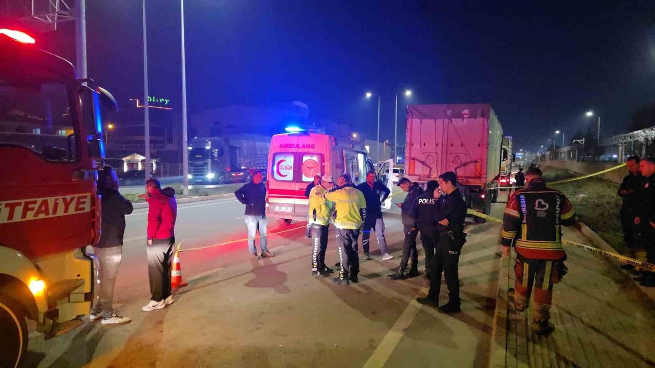 Bandırma'da lastik patlaması motokuryenin ölümüne yol açtı