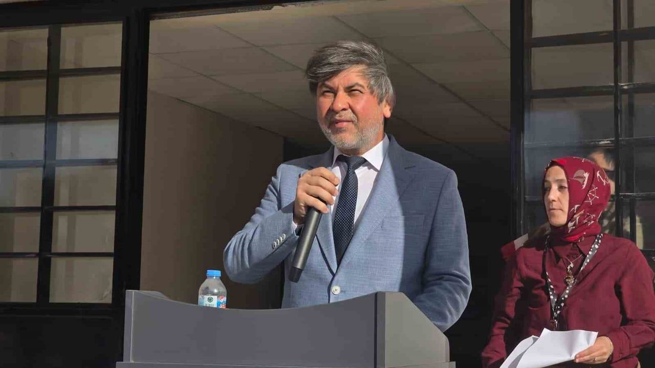 Bandırma'da minikler sağlıkla tanıştı: okulda yaşam becerileri ve acil ekip tanıtımı