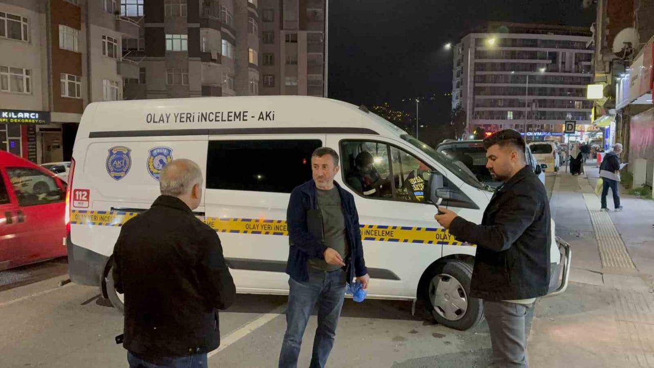 Barışan çiftin kıskançlık tartışması bıçaklı saldırıya dönüştü