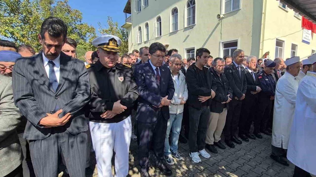Bartın’da son yolculuk: Eslem Sare toprağa verildi