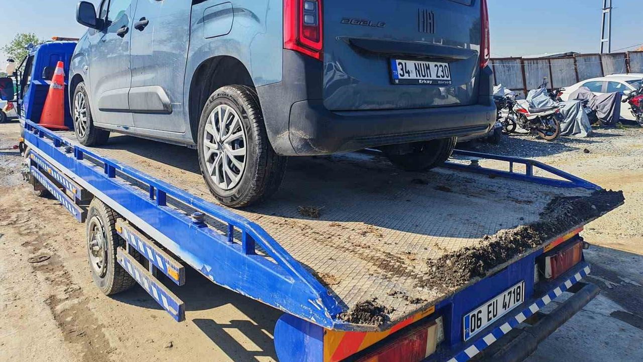 Başakşehir'de araçtan inme görüntüleri ceza getirdi: iki sürücüye 360 bin lira