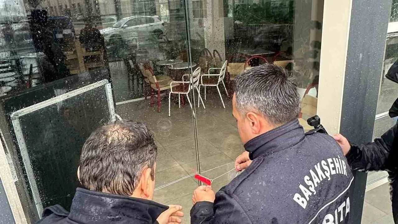 Başakşehir'de kız yurdu hedef gösteren reklam sonrası kafe mühürlendi