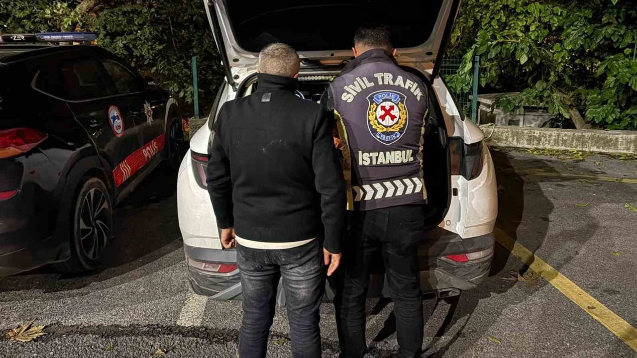 Başakşehir'de yolu kesen iki sürücüye ağır idari yaptırım