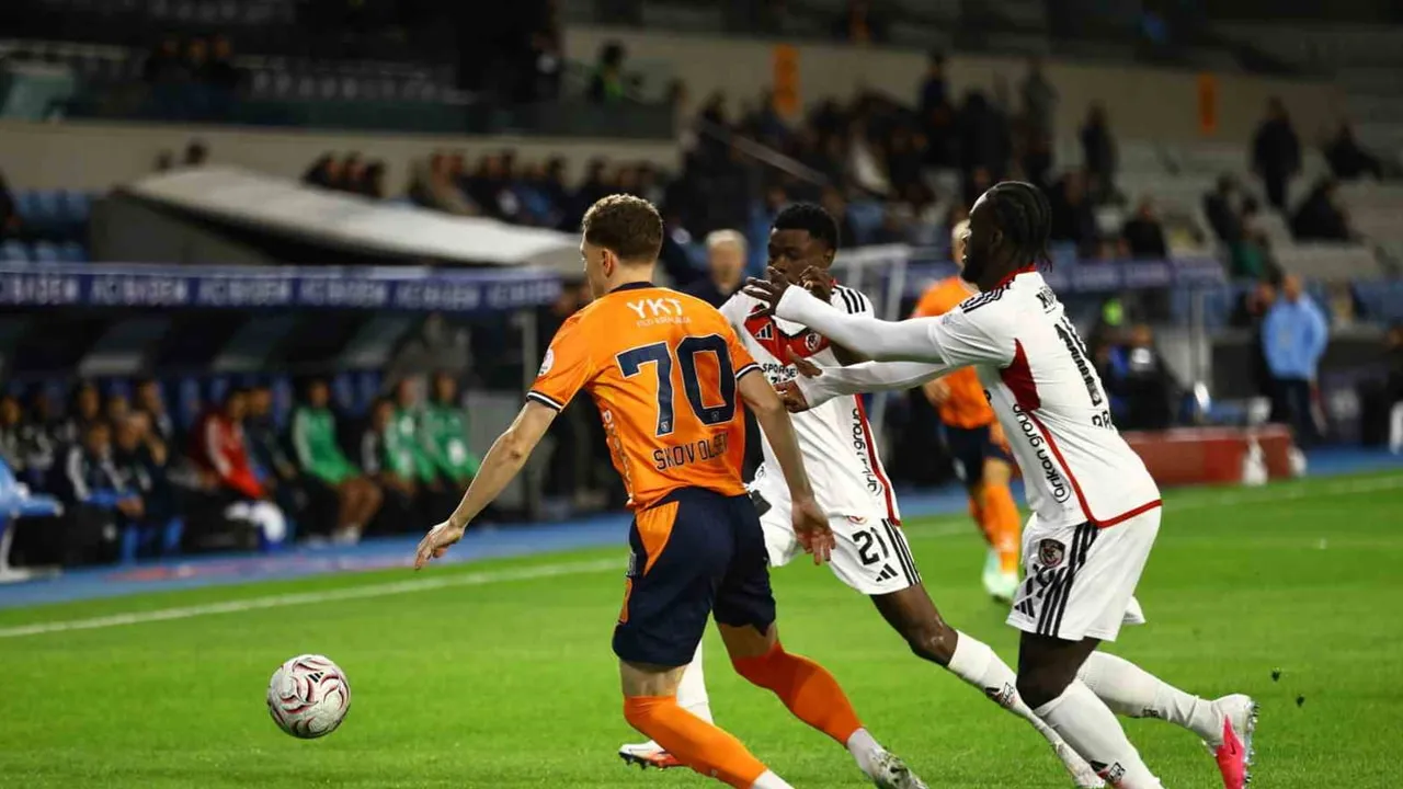 Başakşehir evinde erken avantajı yakaladı