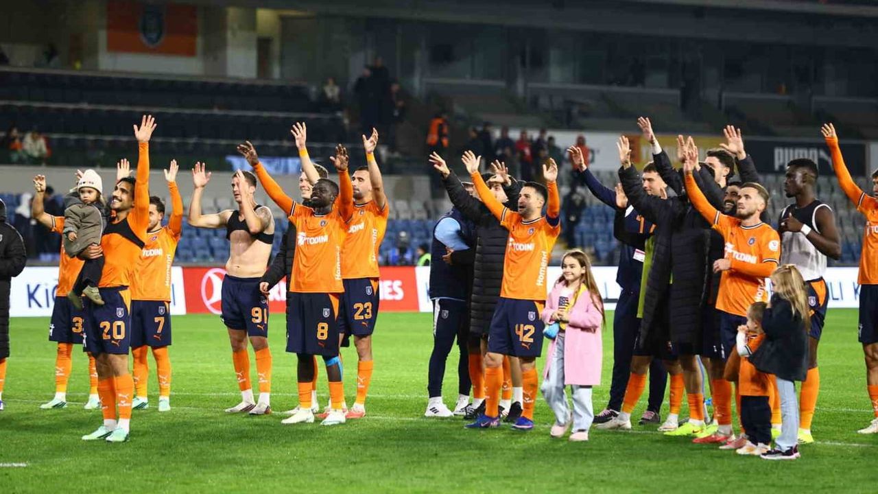 Başakşehir evinde zorlandı ama 2-1 kazandı