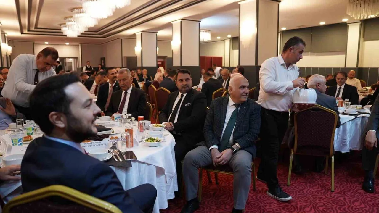 Başkentte gönüllü dayanışmanın adresi: Kızıl-Çam Platformu bölge aktörlerini buluşturdu