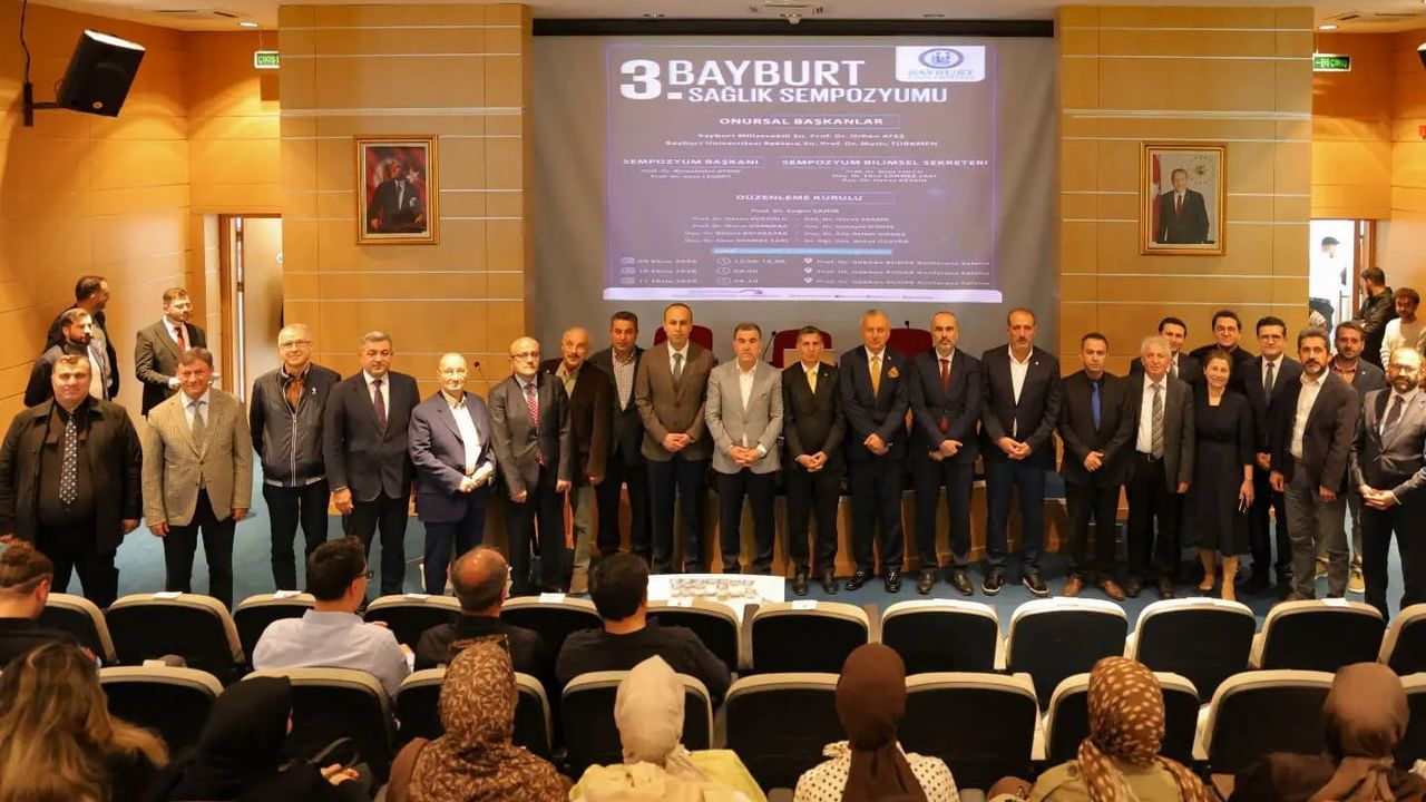 Bayburt'ta 3. sağlık sempozyumu akademi ve kurumları afetlere müdahalede buluşturdu