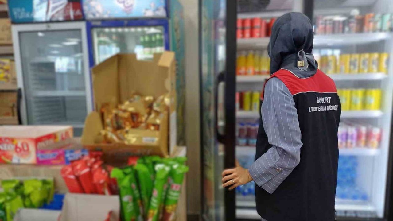 Bayburt'ta marketlerde gıda güvenliği için sıkı denetimler