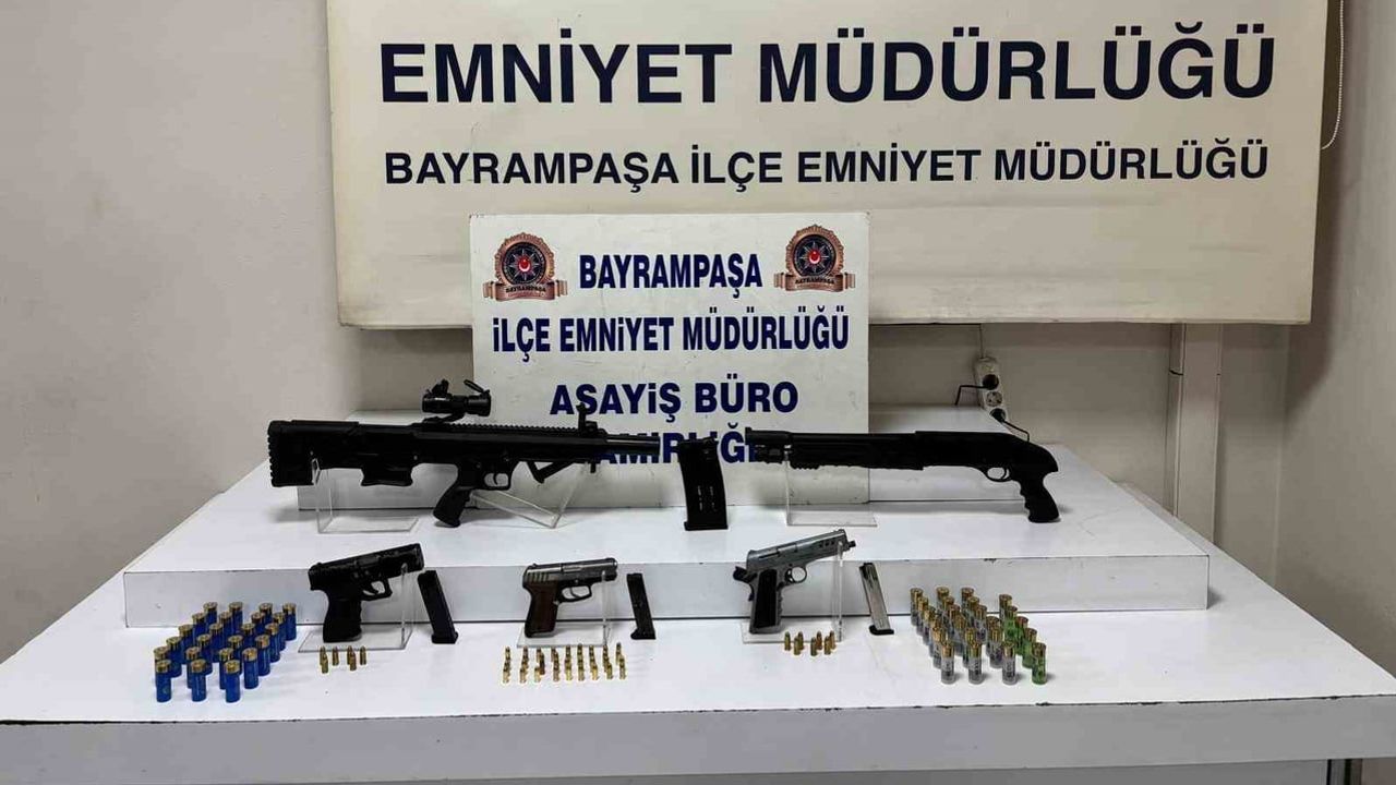 Bayrampaşa'da evinde silah ve mühimmat ele geçirilen şüpheli adliyeye sevk edilecek