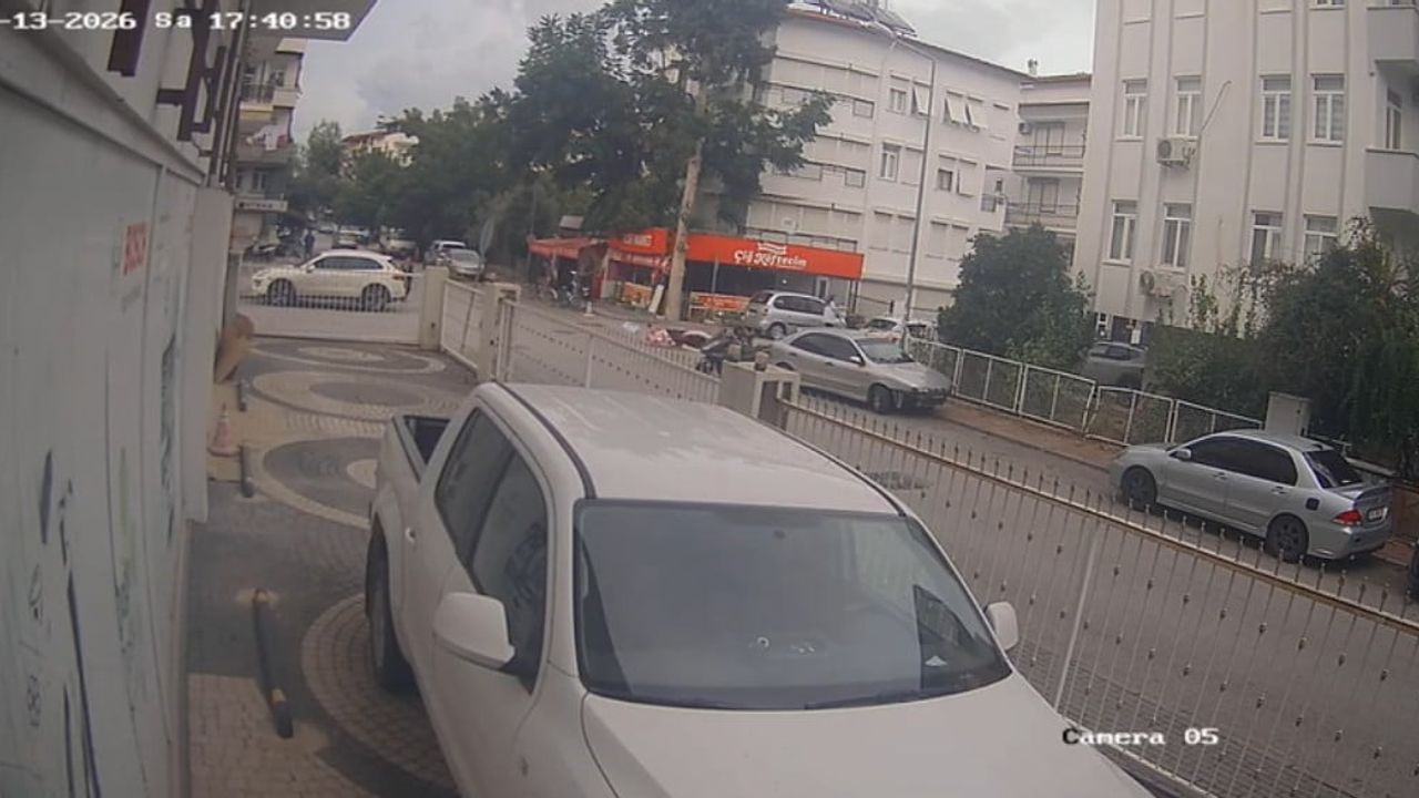 Bebek arabasının önünden 3 saniye geçtikten sonra motosikletler çarpıştı, sürücüye 86 bin TL ceza