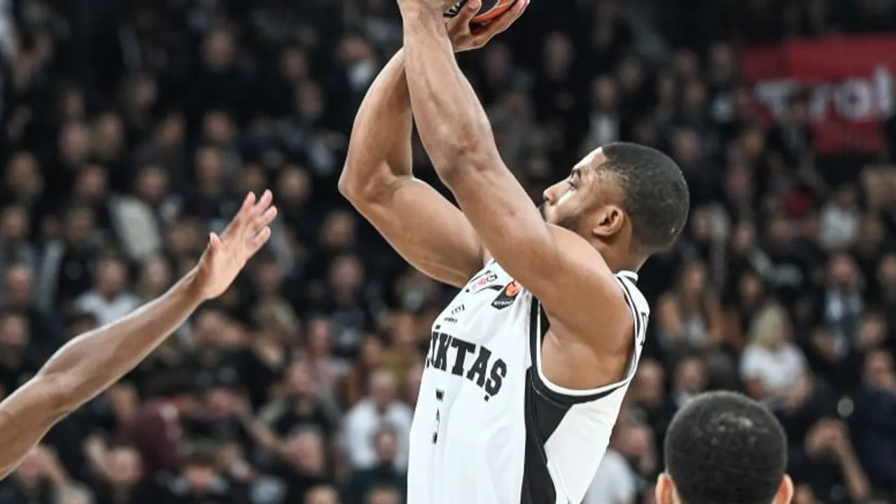 Beşiktaş evinde Barcelona'ya karşı direnemedi