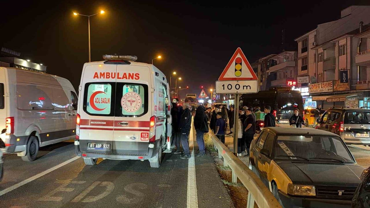 Beyciler kavşağı'nda çarpışma: motosiklet sürücüsü hastanede tedaviye alındı