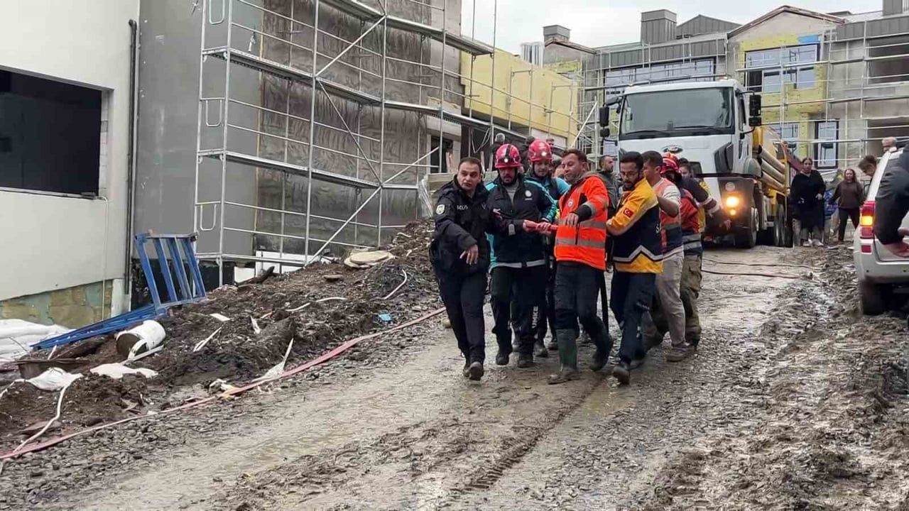 Beykoz'da drenaj çalışması sırasında kuyuya düşen işçi yaşamını yitirdi