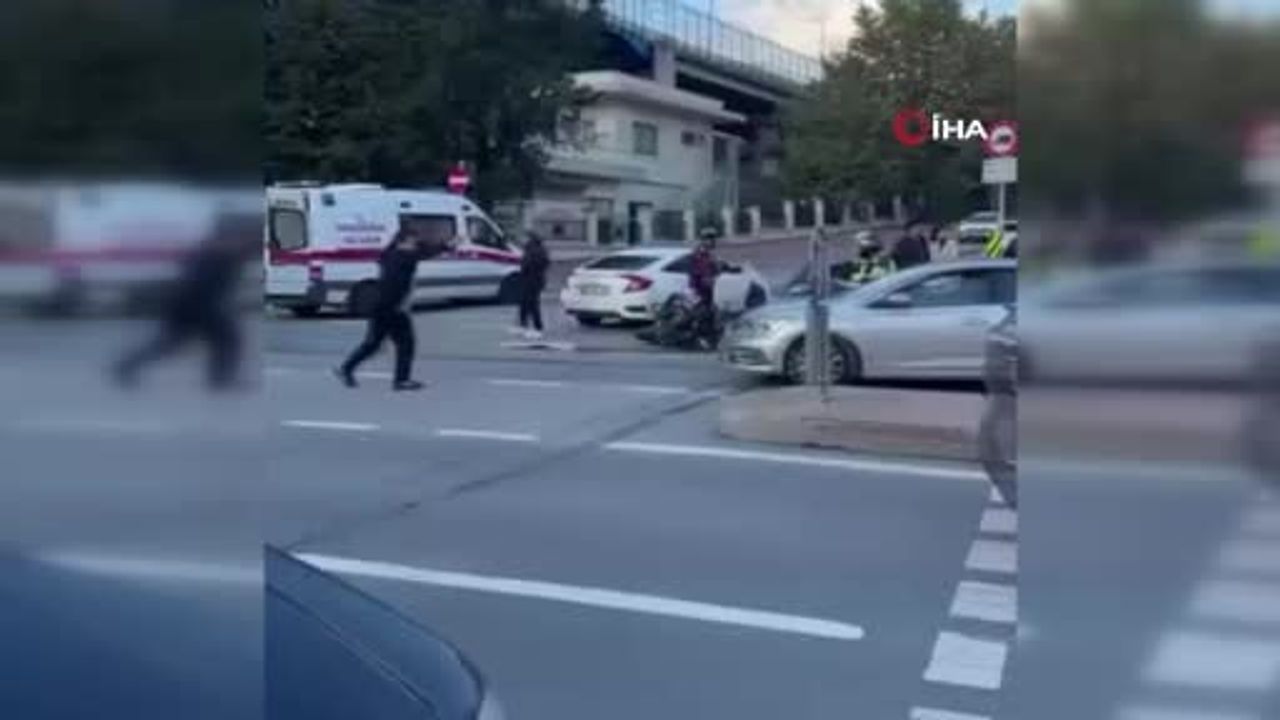 Beyoğlu'nda kavşakta çarpışma: motosiklet sürücüsü yaralandı