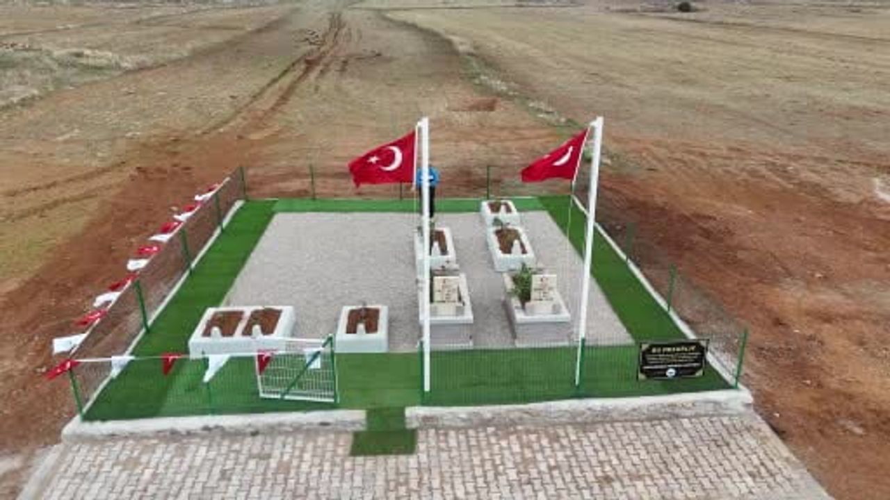 Beypınarı'nda asırlık mezarlar şehitlik olarak restore edildi