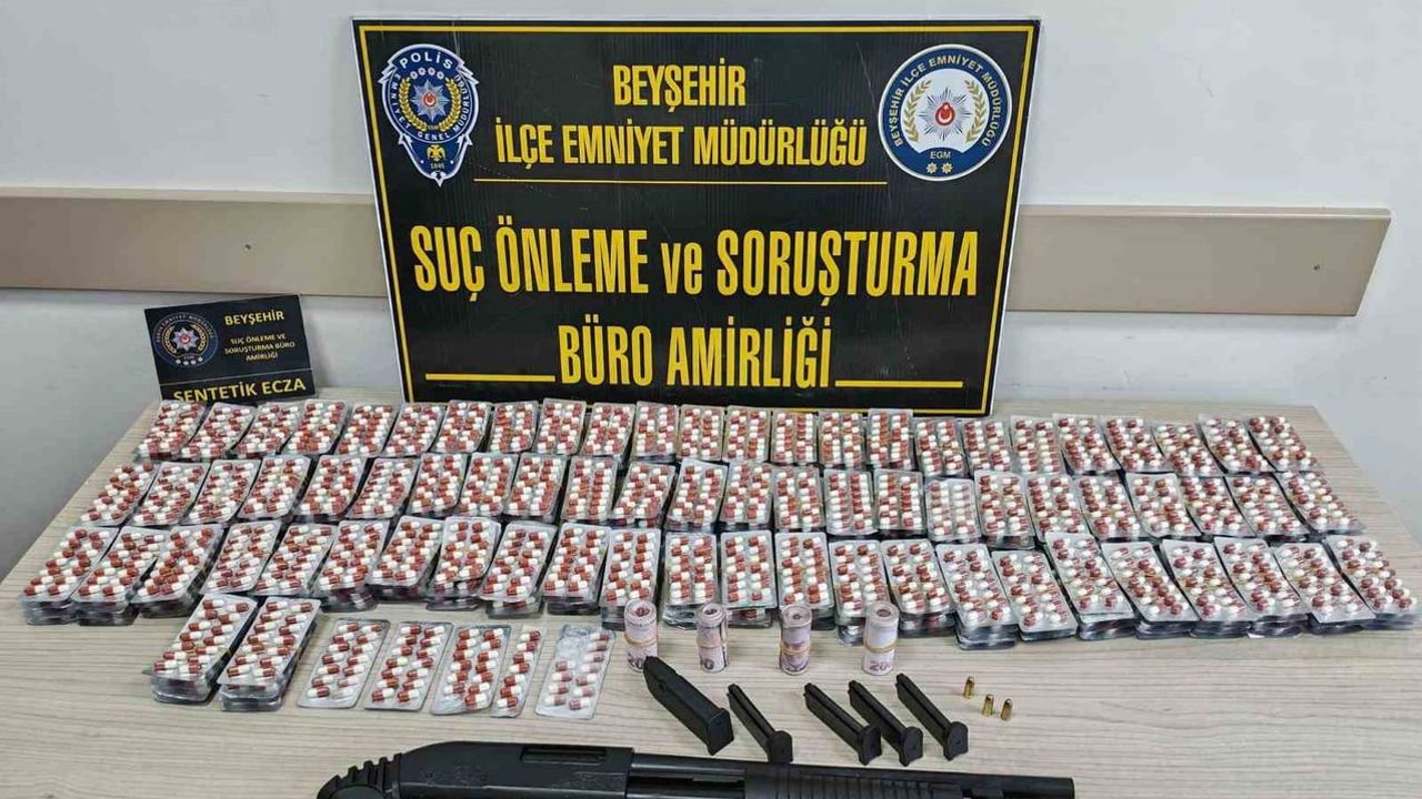 Beyşehir'de geniş çaplı uyuşturucu operasyonu: binlerce hap ve bonzai ele geçirildi