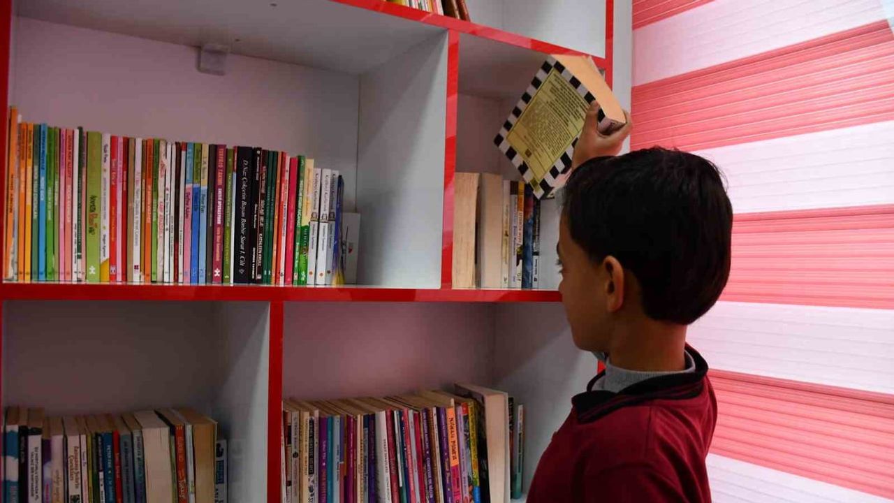 Beytüşşebap'ta 12 şehidin adı kütüphanede yaşatılacak