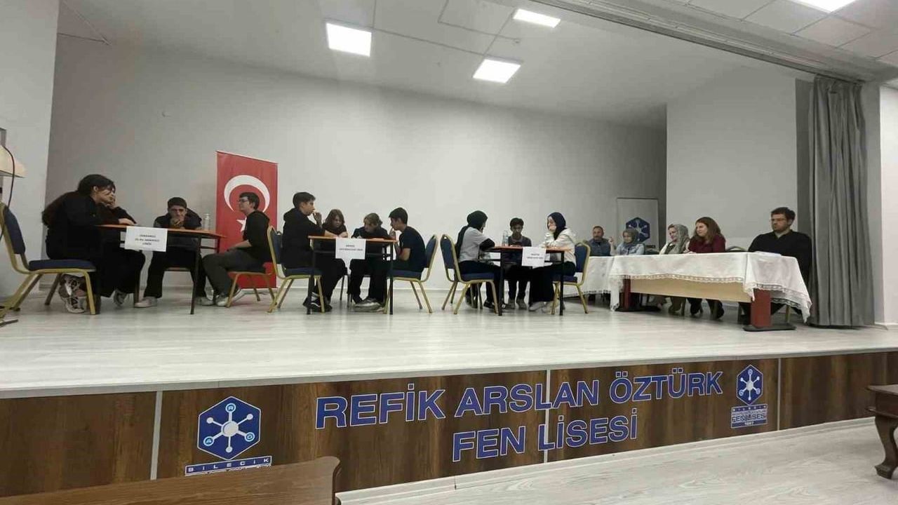 Bilecik'te çevre bilgisi yarışında Osmaneli 75. Yıl Anadolu Lisesi birinci