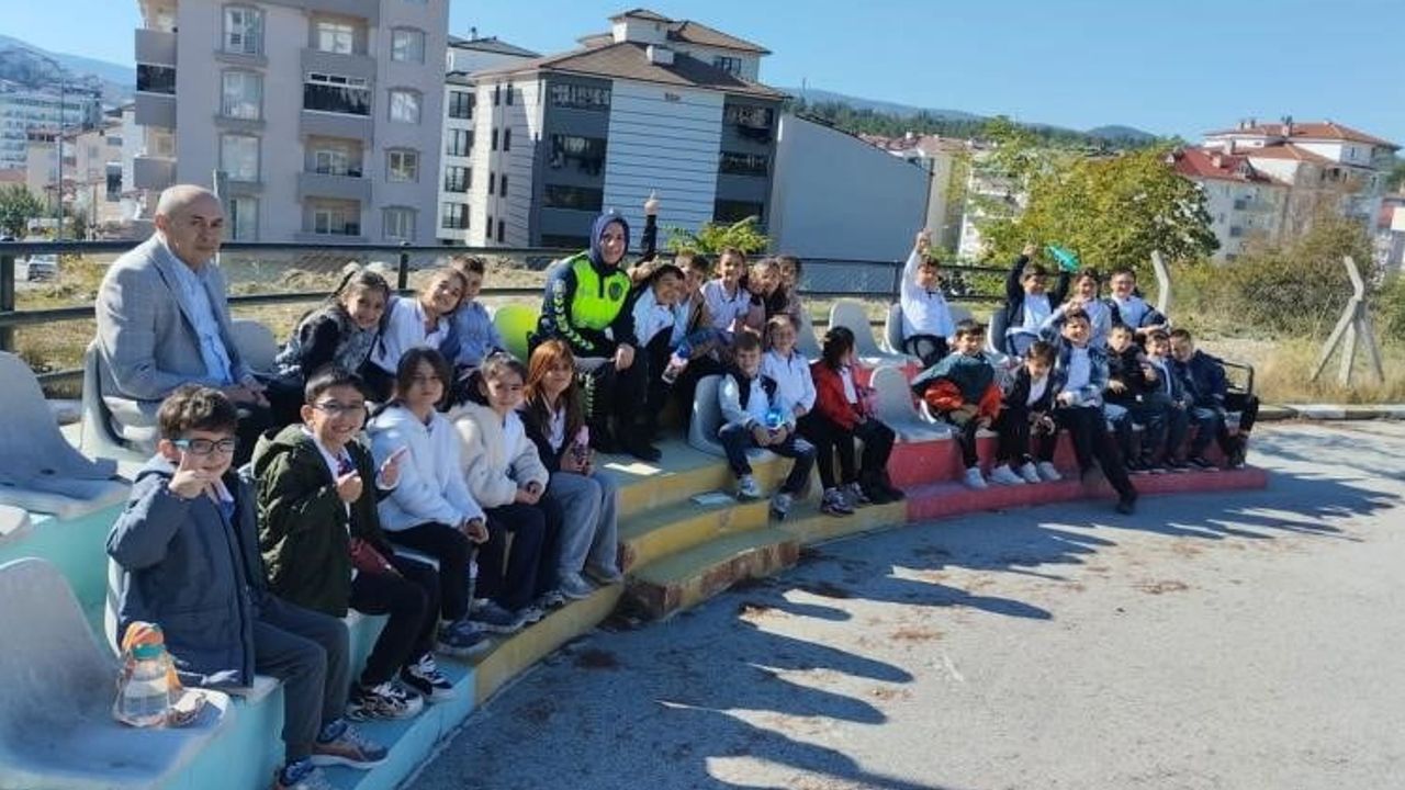 Bilecik'te çocuklara trafikte bilinç kazandırma atölyesi
