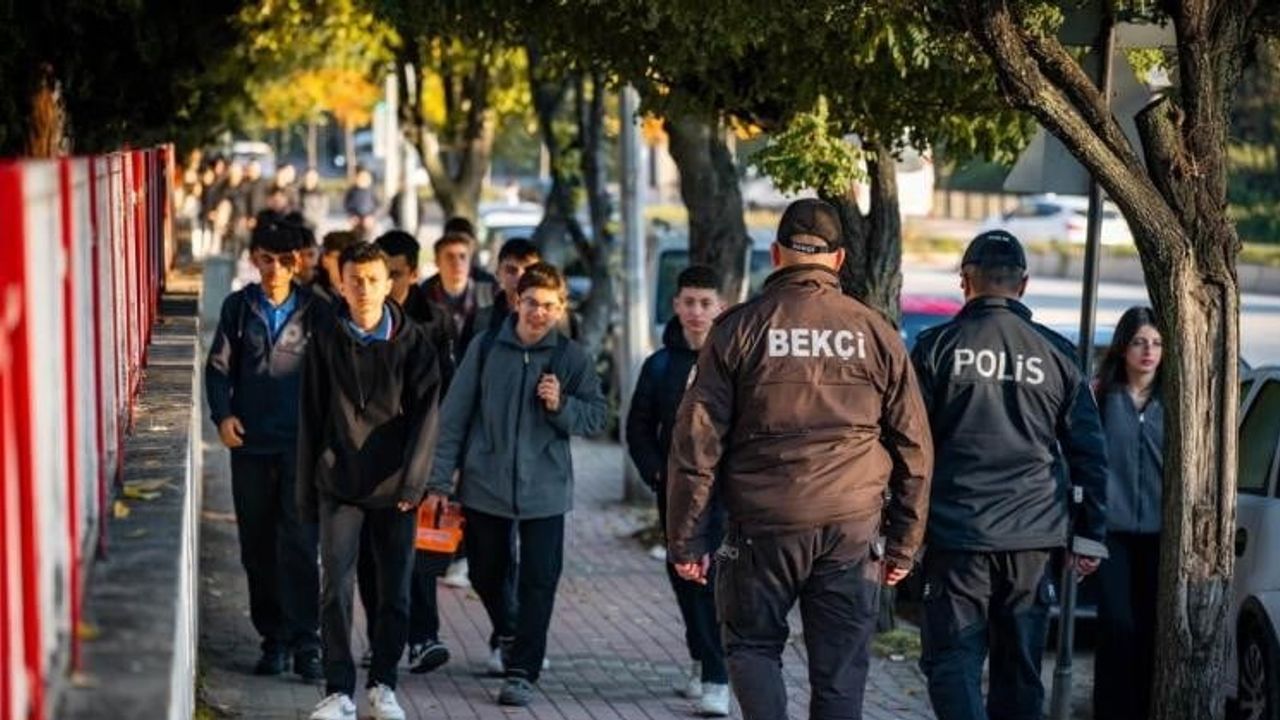Bilecik'te okul çevrelerinde huzur için sıkı denetim