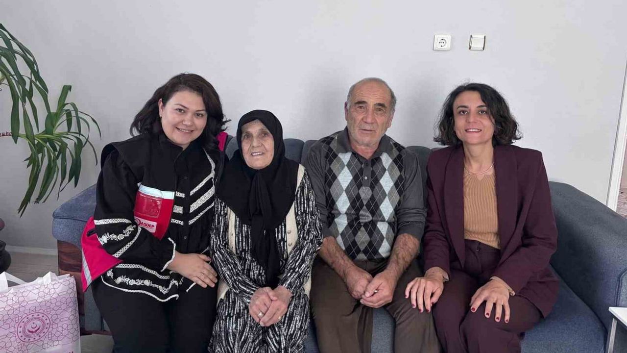 Bilecik'te şehit anısına vefa ziyareti ve devlet selamı
