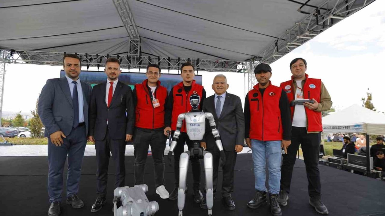 Bilimfest Kayseri TÜBİTAK 4007 ödülünde Türkiye birincisi oldu