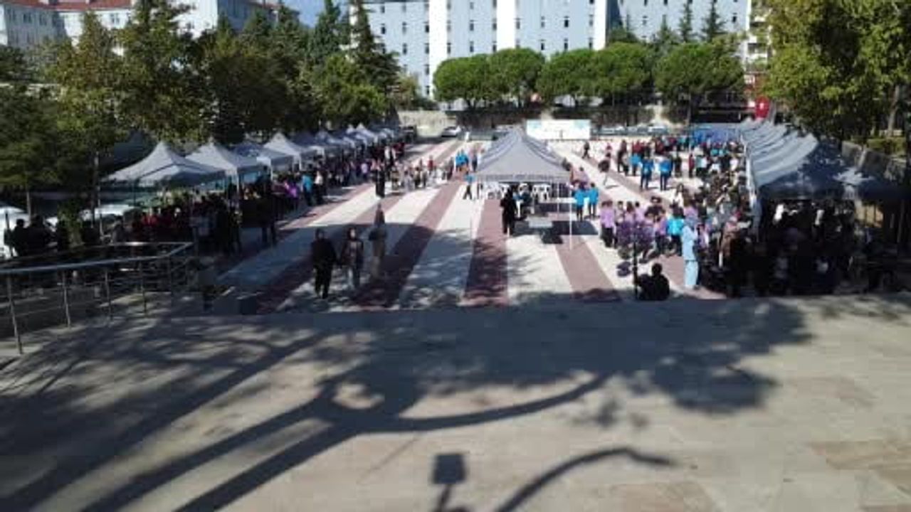Bilimin kanatlandığı Demirci'de BilimFest başladı