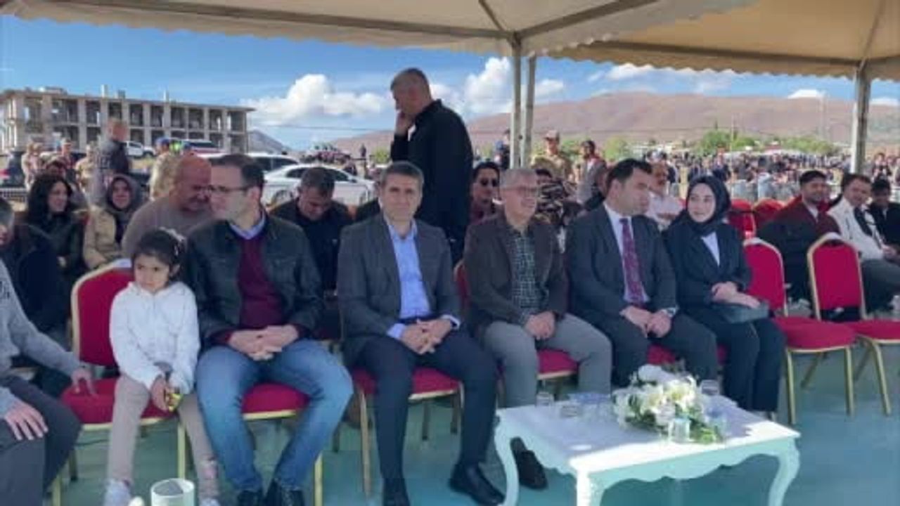 Bingöl’de barış ve at tutkusu: Karlıova’da toklular yarışları ilgi çekti