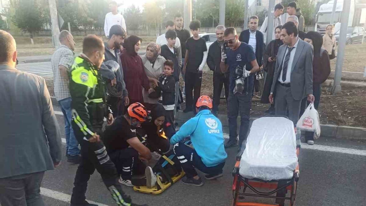 Bingöl'de iki farklı noktada trafik kazası: üç kişi yaralandı
