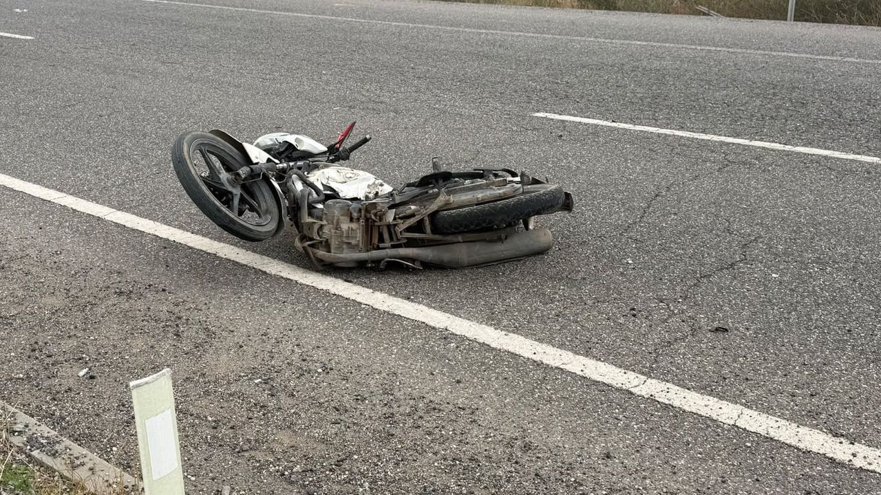 Bismil'de trafik kazası: minibüsle motosikletin çarpışmasında 14 yaşındaki sürücü yaşamını yitirdi