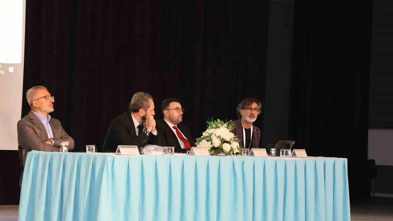 Bitlis'te İdris-i Bitlisî'nin mirası akademide yeniden tartışıldı