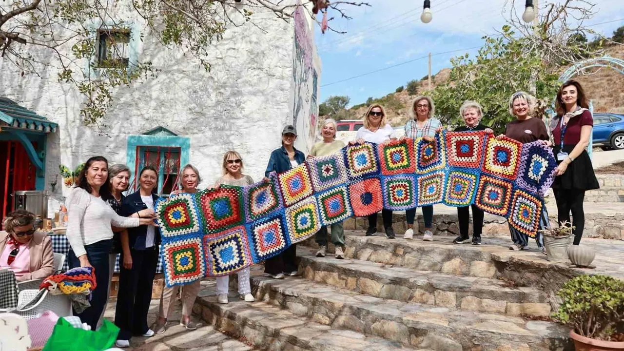 Bodrum sokakları renkli motiflerle gölgelenecek