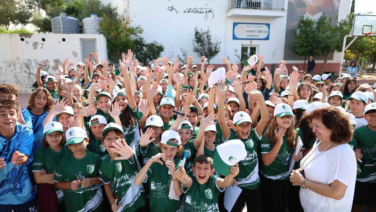 Bodrumspor geleceğini gençlerle ve okullarla inşa ediyor