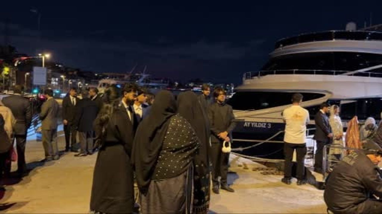Boğazda düğün rotası: Pakistan ve Hindistanlı aileler İstanbul'u tercih ediyor
