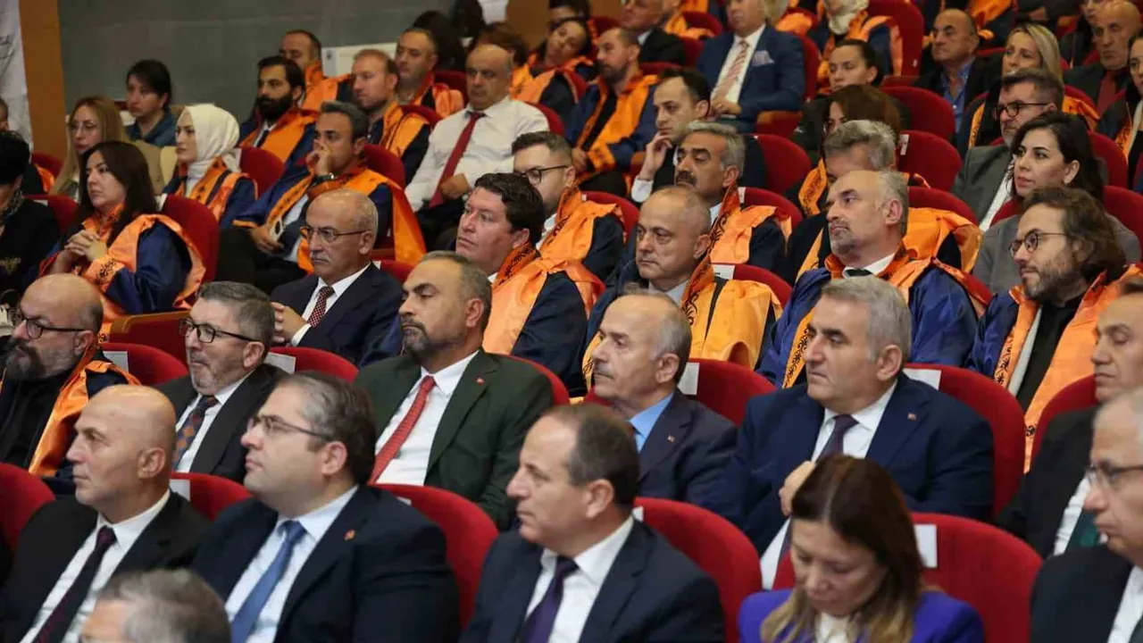 Bölgesel iş birliği ön plana çıktı: BARÜ rektörü Sinop programlarında