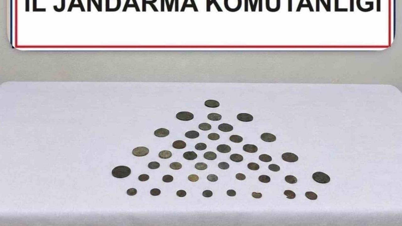Bolu'da izinsiz dolaşan tarih: Roma ve Bizans dönemine ait 45 bronz sikke ele geçirildi