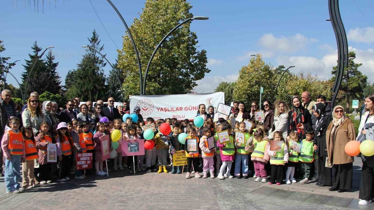 Bolu'da nesiller arası buluşma: yaşlılar günü yürüyüşü