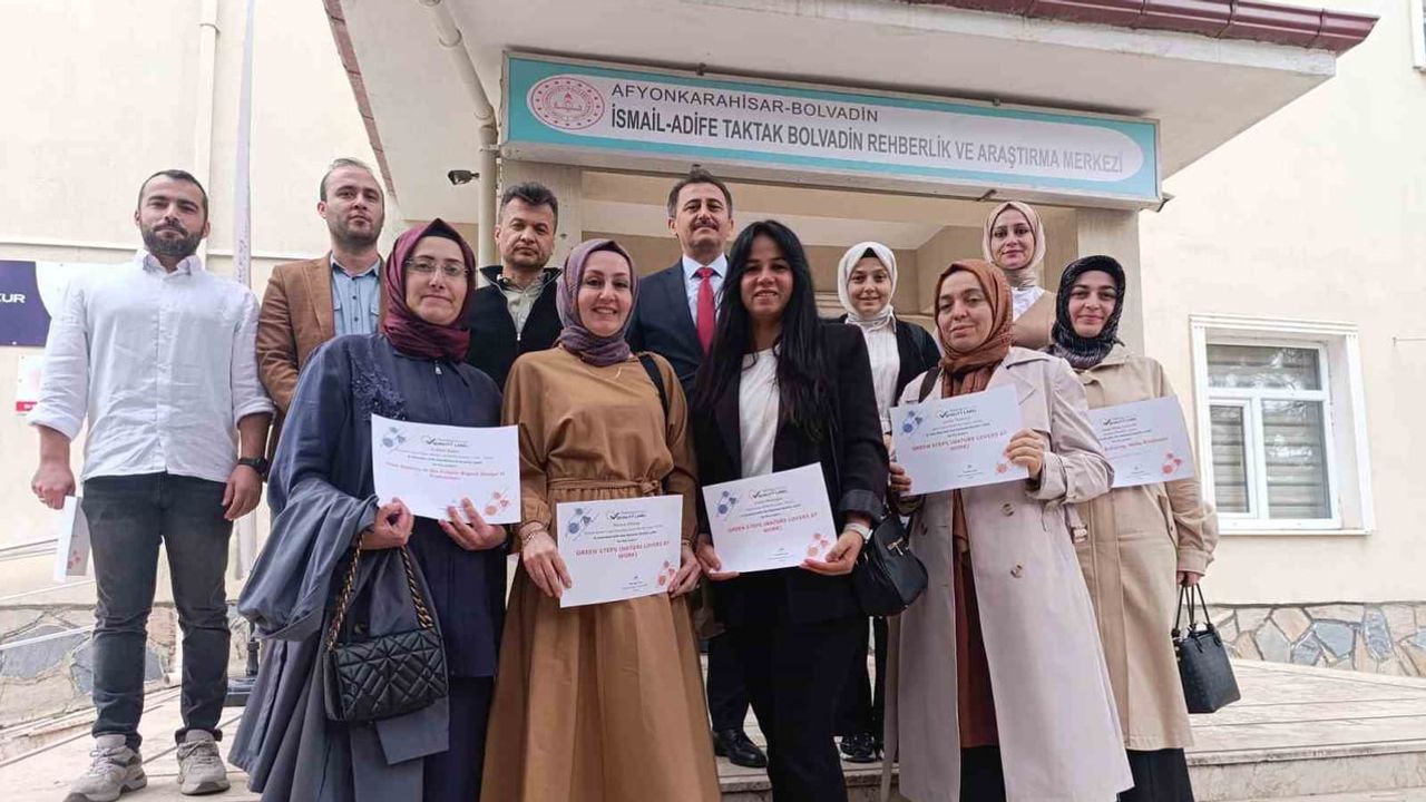 Bolvadin'de e-Twinning projeleri öğretmenlere ulusal kalite etiketi getirdi