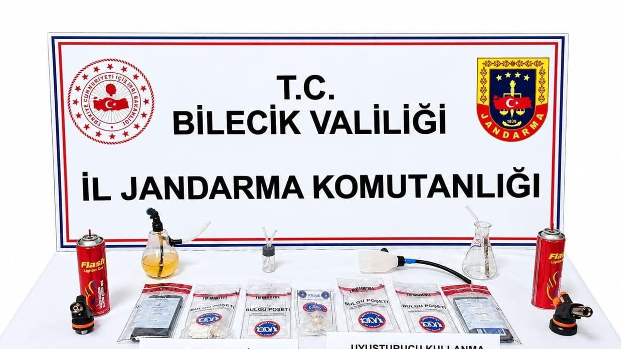 Bozüyük'te ortak jandarma operasyonunda 10 gram metamfetamin ve 7 aparat ele geçirildi