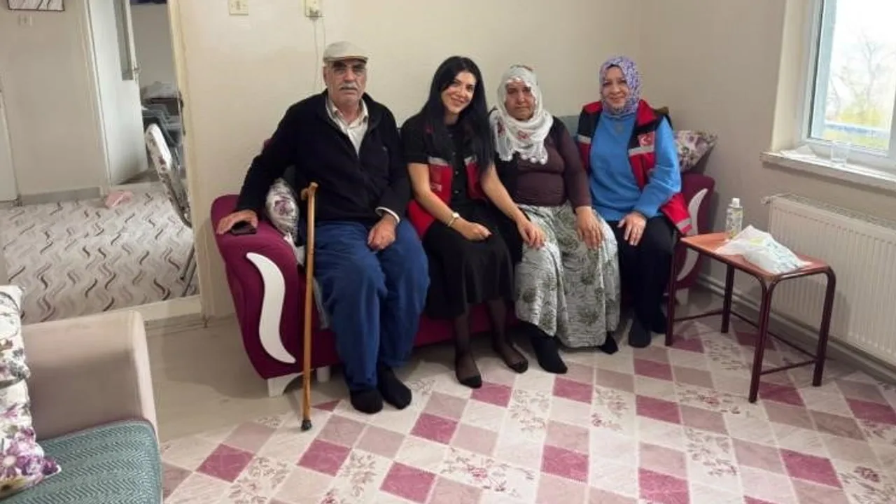 Bozüyük'te vefa: 15 temmuz şehidinin ailesine anlamlı ziyaret