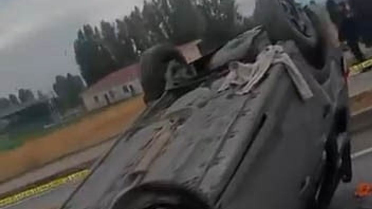 Bulanık-Muş kara yolunda refüje çarpan otomobil devrildi: 1 ölü, 3 yaralı